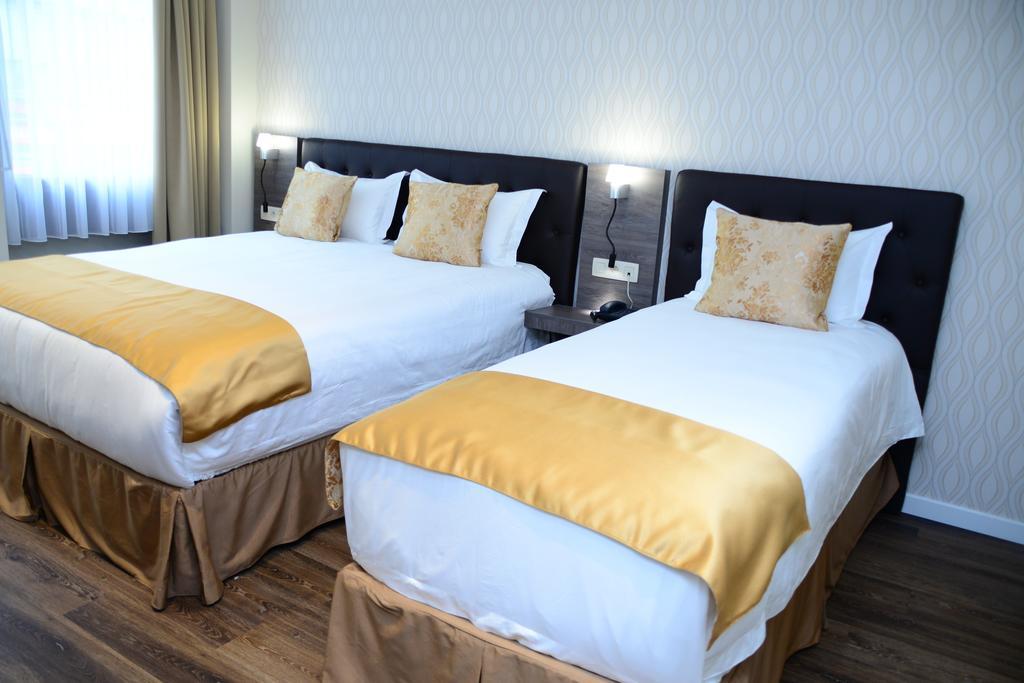 The Helmet Hotel Saint-Josse-ten-Noode Екстер'єр фото