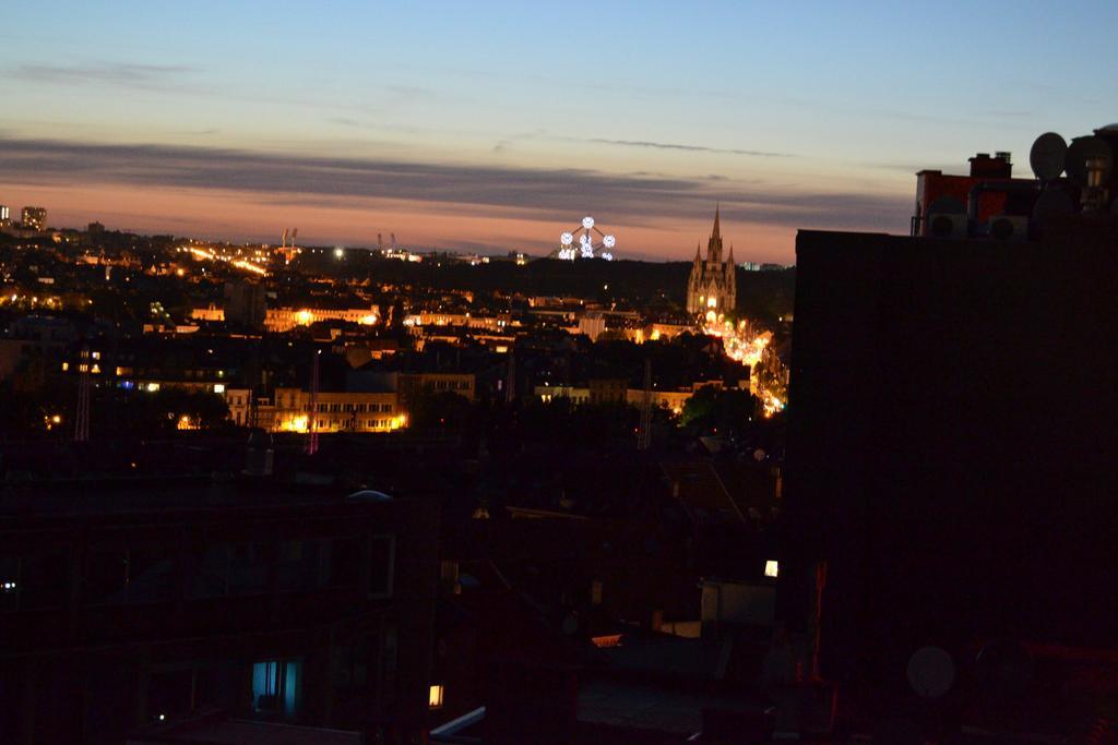 The Helmet Hotel Saint-Josse-ten-Noode Екстер'єр фото